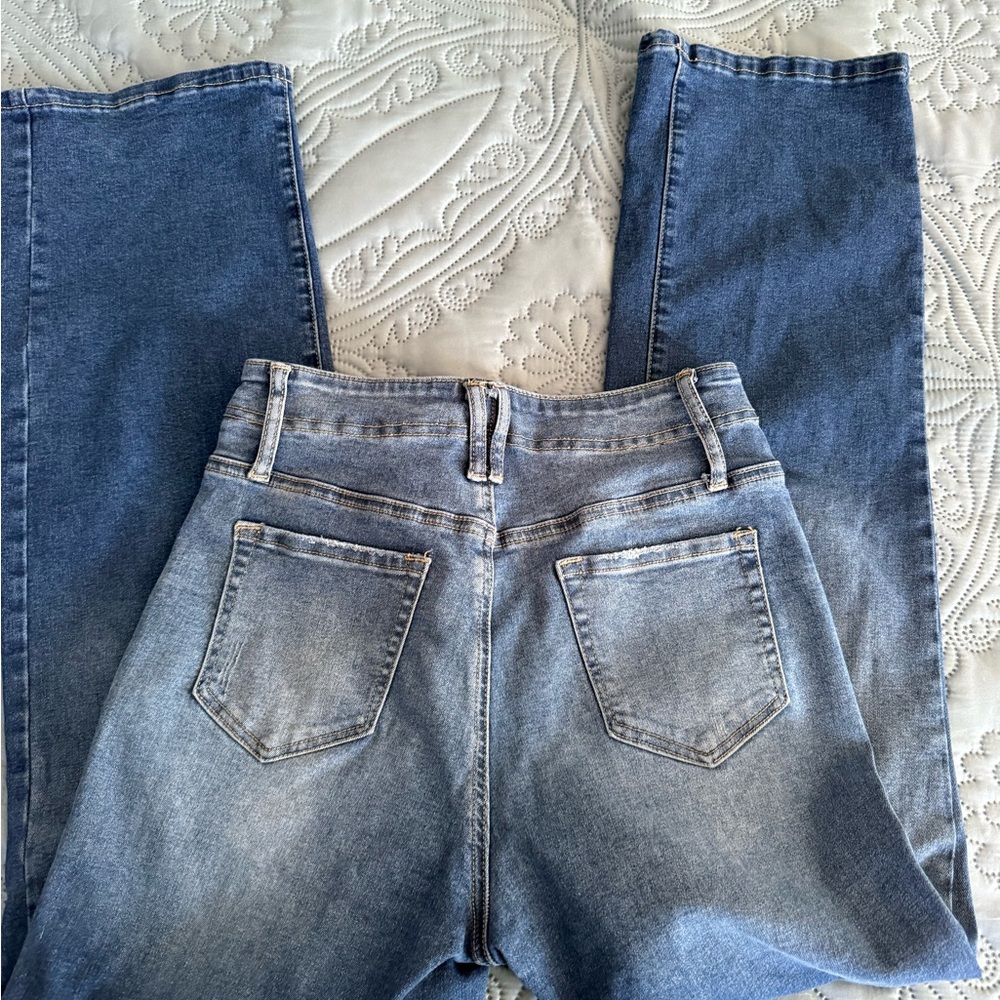 Stylish Denim Jeans Set - Picture 7 of 7